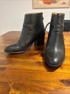 Nisolo Black Leather Ankle Booties with Block Heel